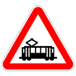 A28 - Intersecção com via onde circulam veículos sobre carris